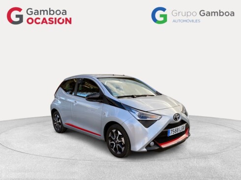 Foto impresión del anuncio Toyota Aygo 1.0 70 x-play  de Ocasión en Madrid