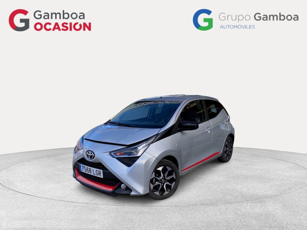 Foto impresión del anuncio Toyota Aygo 1.0 70 x-play  de Ocasión en Madrid