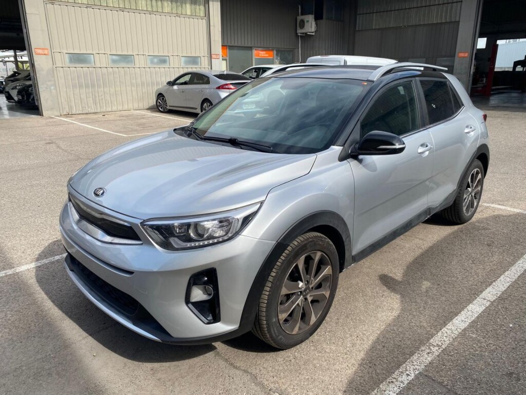 Foto impresión del anuncio Kia Stonic 1.0 T-GDi 74kW (100CV) Drive  de Ocasión en Madrid