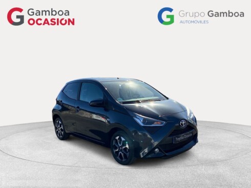 Foto impresión del anuncio Toyota Aygo 1.0 70 x-play  de Ocasión en Madrid