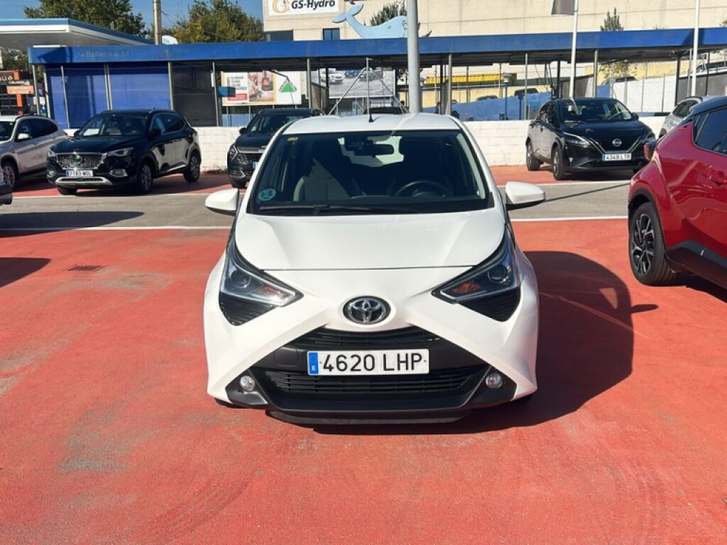 Foto impresión del anuncio Toyota Aygo 1.0 70 x-play  de Ocasión en Madrid