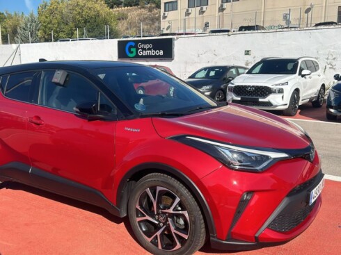 Foto impresión del anuncio Toyota C-HR 2.0 180H Advance LUXURY de Ocasión en Madrid