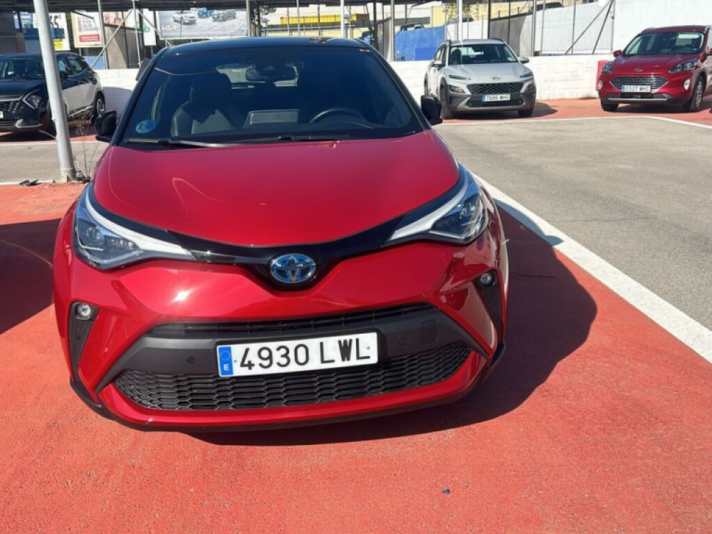 Foto impresión del anuncio Toyota C-HR 2.0 180H Advance LUXURY de Ocasión en Madrid