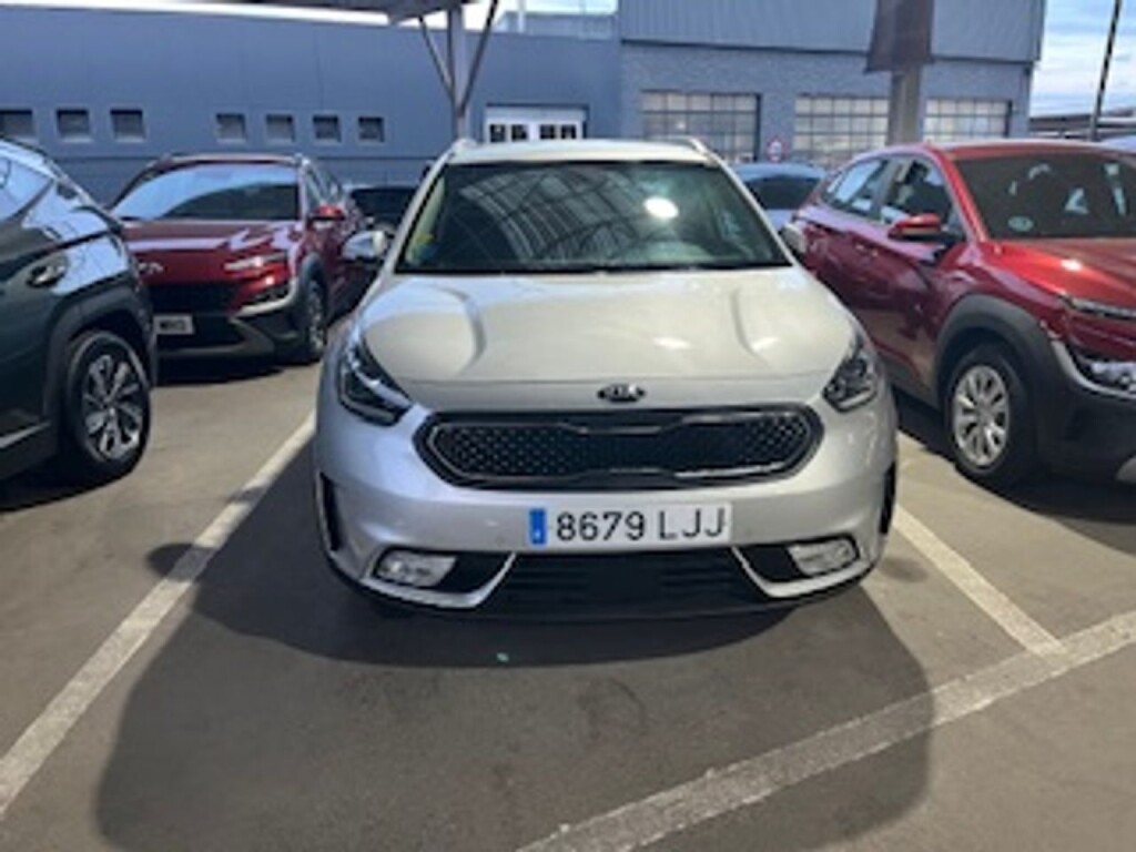 Foto impresión del anuncio Kia Niro 1.6 GDi HEV 104kW (141CV) Emotion  de Ocasión en Madrid