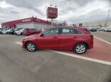 Foto 3 del anuncio Kia Ceed 1.6 MHEV iMT 100kW (136CV) Drive  de Ocasión en Madrid