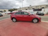 Foto 4 del anuncio Kia Ceed 1.6 MHEV iMT 100kW (136CV) Drive  de Ocasión en Madrid