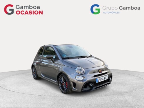 Foto impresión del anuncio Abarth 500 695C 1.4 16v T-Jet 132kW (180 CV)  de Ocasión en Madrid