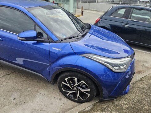 Foto impresión del anuncio Toyota C-HR 2.0 180H Advance  de Ocasión en Madrid