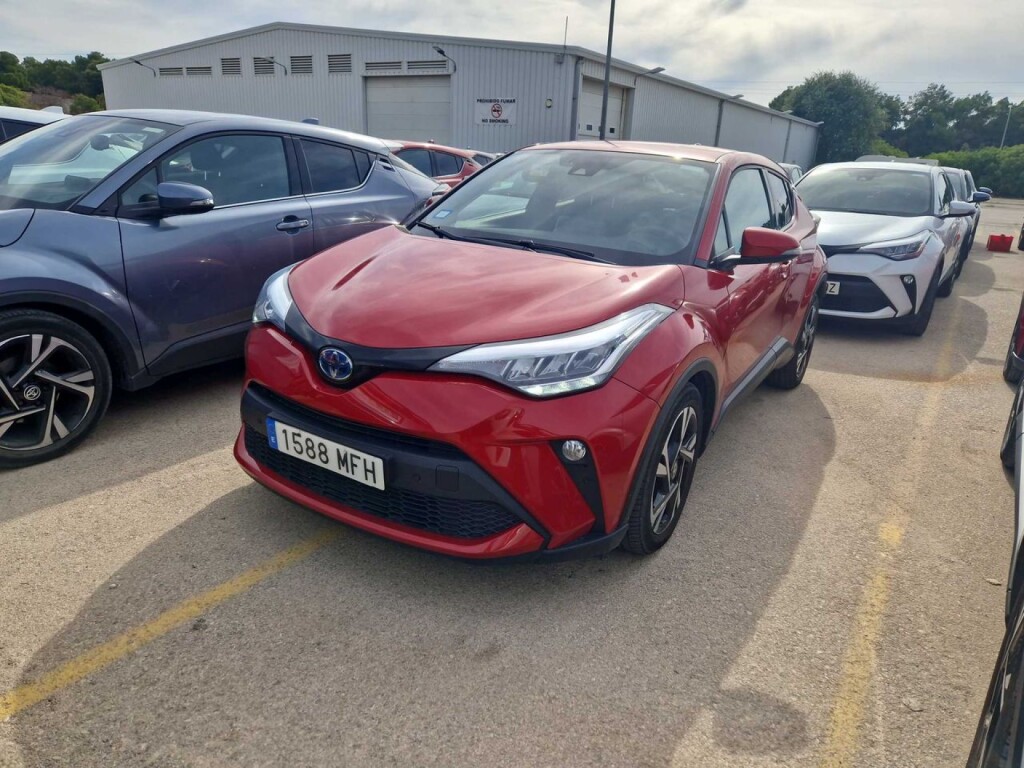 Foto impresión del anuncio Toyota C-HR 1.8 125H Advance  de Ocasión en Madrid