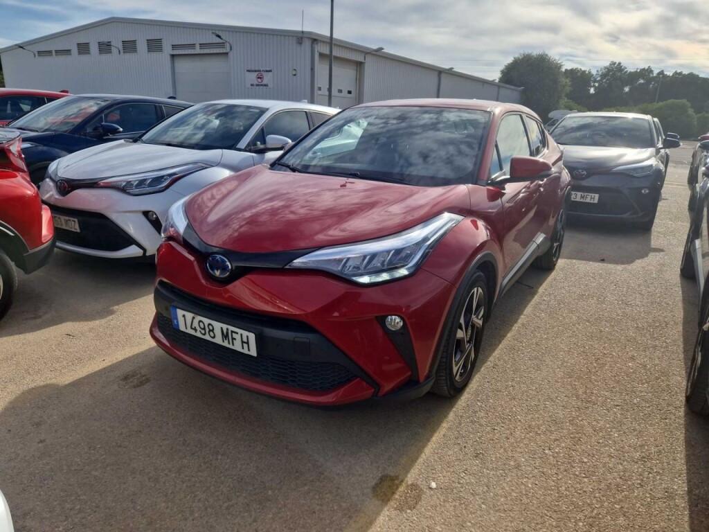 Foto impresión del anuncio Toyota C-HR 1.8 125H Advance  de Ocasión en Madrid