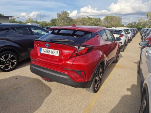 Foto impresión del anuncio Toyota C-HR 1.8 125H Advance  de Ocasión en Madrid