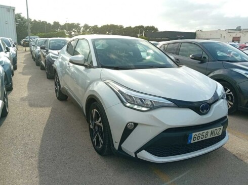 Foto impresión del anuncio Toyota C-HR 1.8 125H Advance  de Ocasión en Madrid