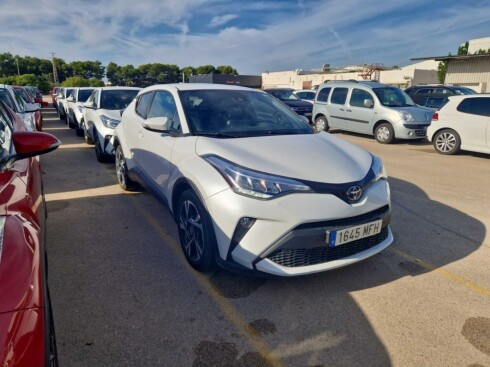 Foto impresión del anuncio Toyota C-HR 1.8 125H Advance  de Ocasión en Madrid