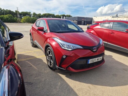 Foto impresión del anuncio Toyota C-HR 1.8 125H Advance  de Ocasión en Madrid