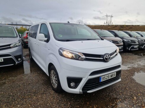 Foto impresión del anuncio Toyota Proace Verso Shuttle L1 2.0D 106kW (145CV) 6MT VX 9p  de Ocasión en Madrid