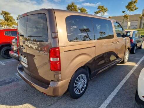 Foto impresión del anuncio Toyota Proace Shuttle L1 2.0D 106kW (145CV) 6MT VX 9p  de Ocasión en Madrid