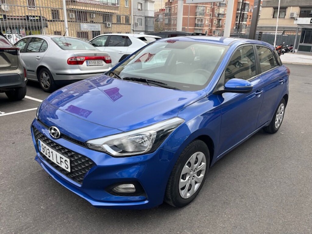 Foto impresión del anuncio Hyundai i20 1.2 MPI 62kW (85CV) Essence LE  de Ocasión en Madrid