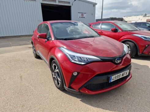 Foto impresión del anuncio Toyota C-HR 1.8 125H Advance  de Ocasión en Madrid