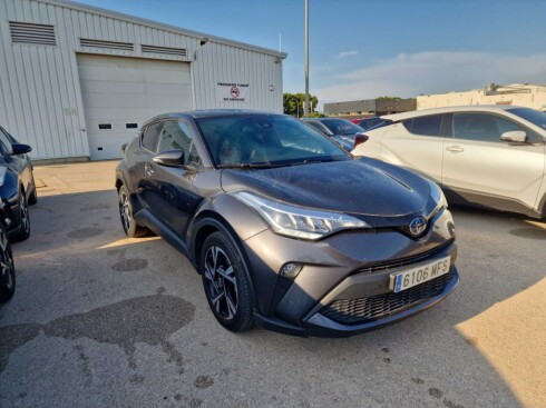 Foto impresión del anuncio Toyota C-HR 1.8 125H Advance  de Ocasión en Madrid