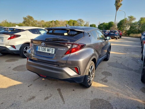 Foto impresión del anuncio Toyota C-HR 1.8 125H Advance  de Ocasión en Madrid