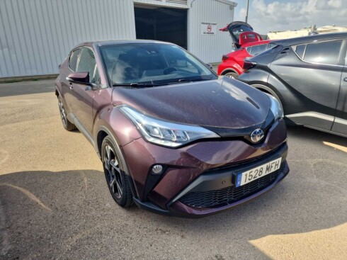 Foto impresión del anuncio Toyota C-HR 1.8 125H Advance  de Ocasión en Madrid