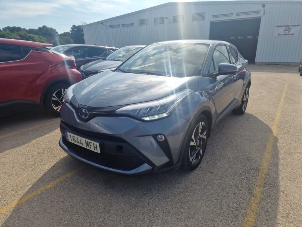 Foto impresión del anuncio Toyota C-HR 1.8 125H Advance  de Ocasión en Madrid