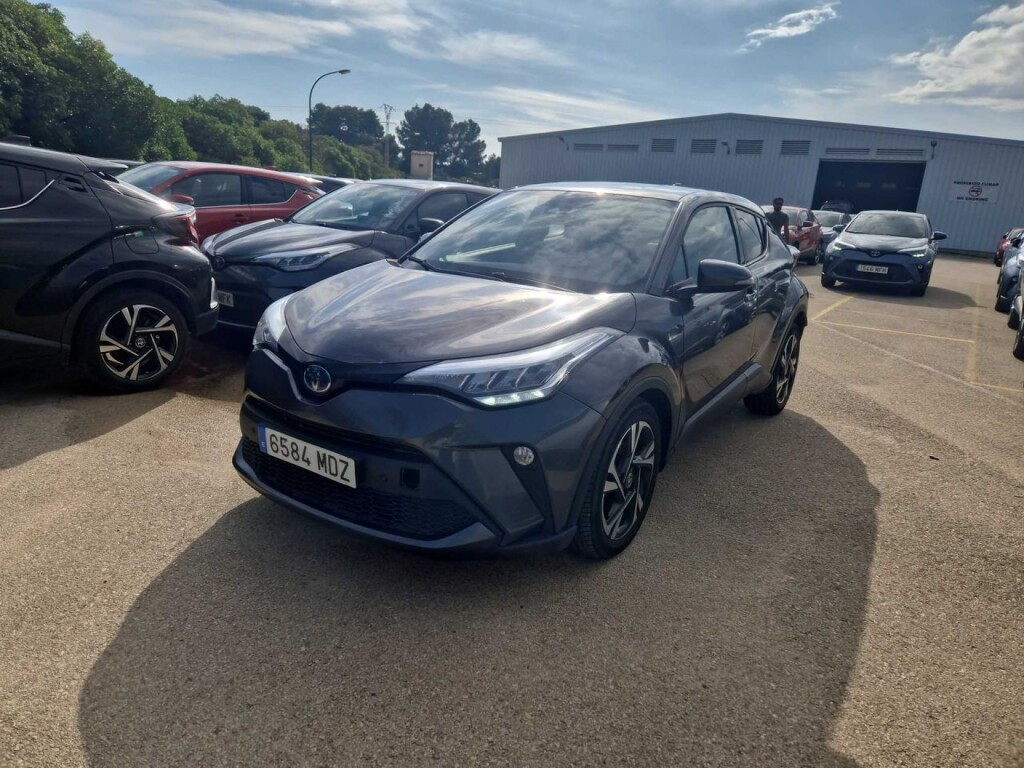 Foto impresión del anuncio Toyota C-HR 1.8 125H Advance  de Ocasión en Madrid