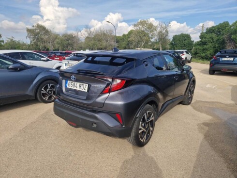 Foto impresión del anuncio Toyota C-HR 1.8 125H Advance  de Ocasión en Madrid