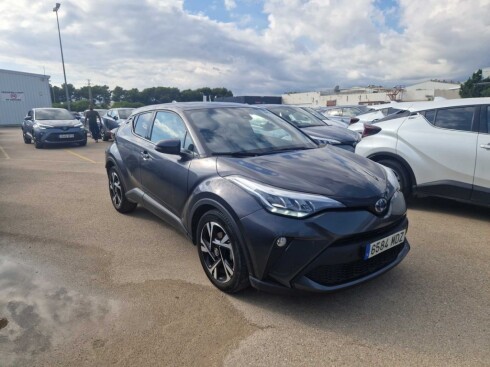 Foto impresión del anuncio Toyota C-HR 1.8 125H Advance  de Ocasión en Madrid