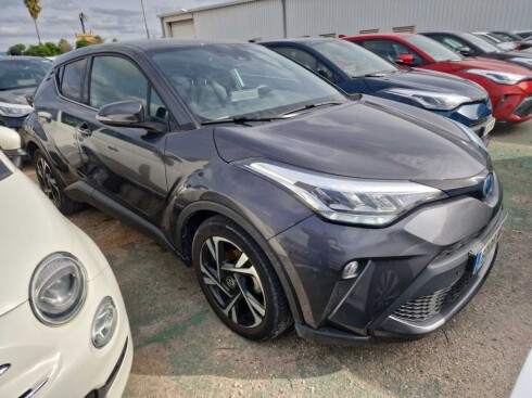 Foto impresión del anuncio Toyota C-HR 1.8 125H Advance  de Ocasión en Madrid