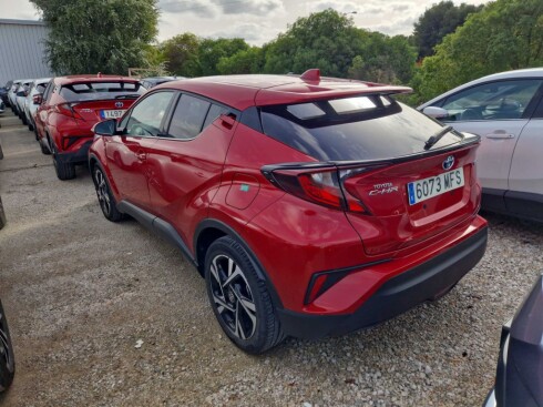 Foto impresión del anuncio Toyota C-HR 1.8 125H Advance  de Ocasión en Madrid