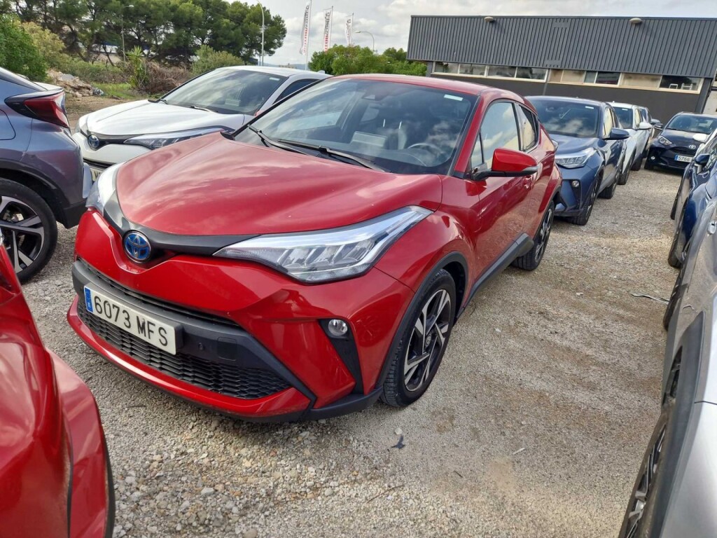 Foto impresión del anuncio Toyota C-HR 1.8 125H Advance  de Ocasión en Madrid