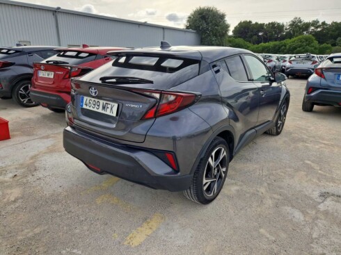 Foto impresión del anuncio Toyota C-HR 1.8 125H Advance  de Ocasión en Madrid