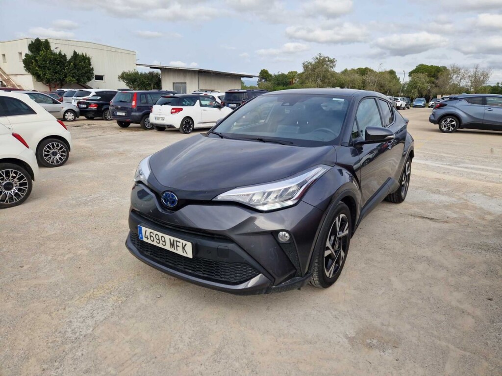 Foto impresión del anuncio Toyota C-HR 1.8 125H Advance  de Ocasión en Madrid