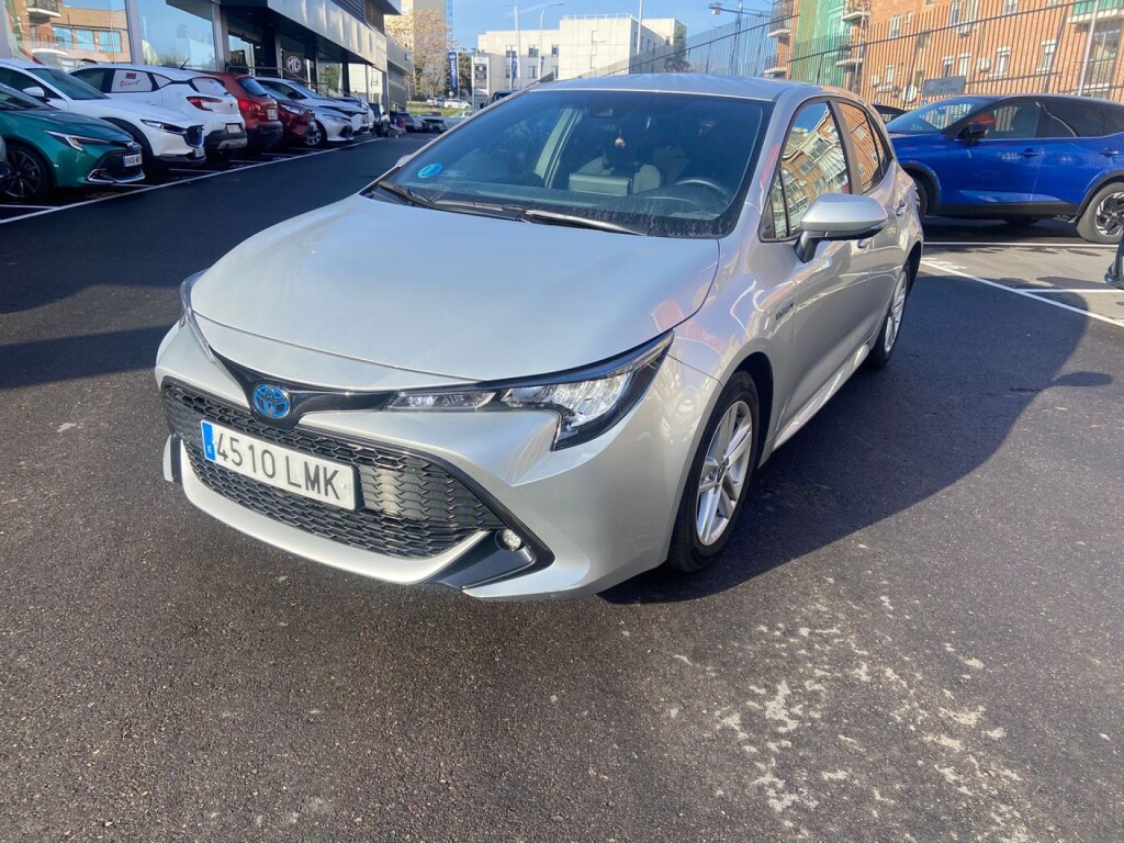 Foto impresión del anuncio Toyota Corolla 1.8 125H ACTIVE TECH E-CVT  de Ocasión en Madrid