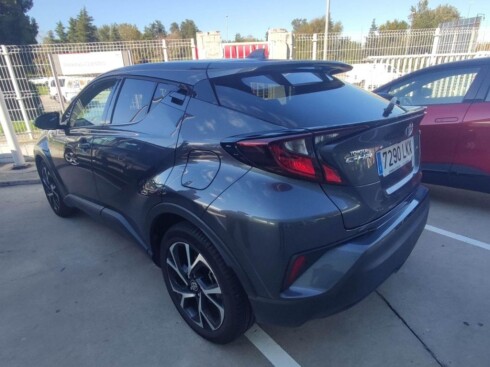 Foto impresión del anuncio Toyota C-HR 1.8 125H Advance  de Ocasión en Madrid