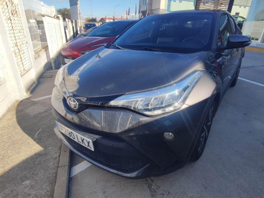 Foto impresión del anuncio Toyota C-HR 1.8 125H Advance  de Ocasión en Madrid