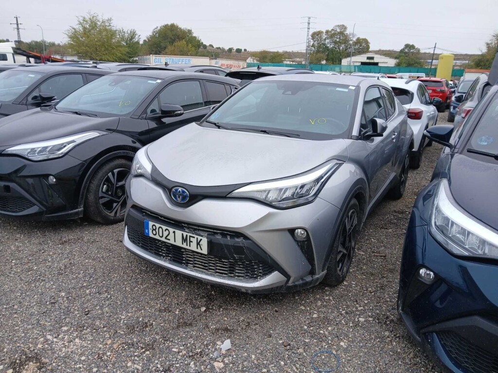 Foto impresión del anuncio Toyota C-HR 1.8 125H Advance  de Ocasión en Madrid