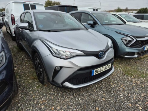 Foto impresión del anuncio Toyota C-HR 1.8 125H Advance  de Ocasión en Madrid