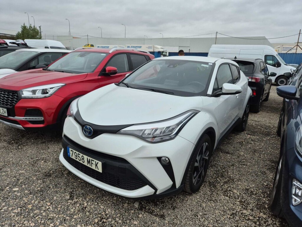 Foto impresión del anuncio Toyota C-HR 1.8 125H Advance  de Ocasión en Madrid