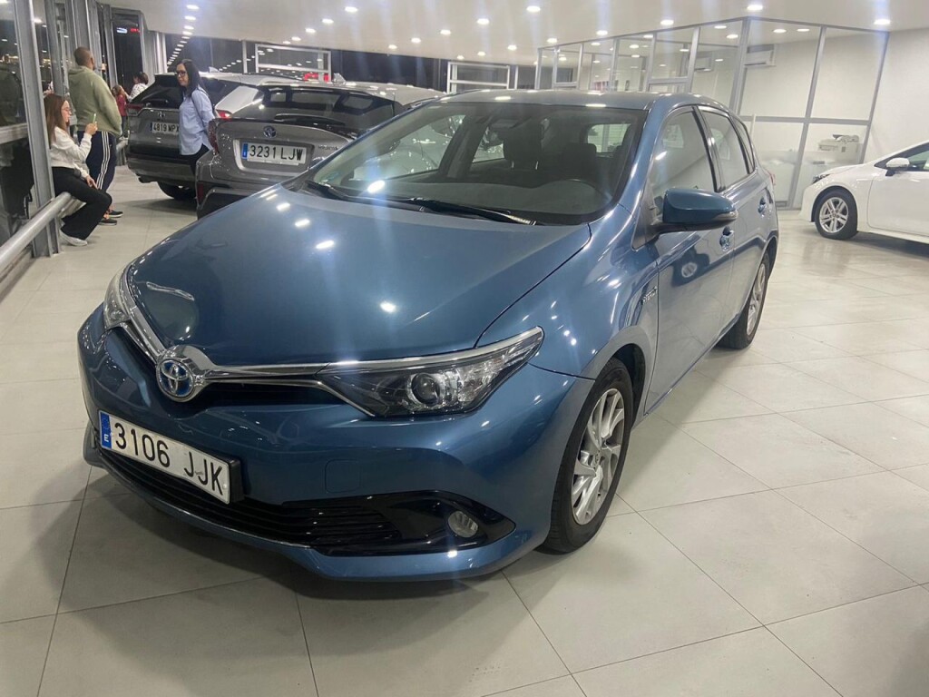 Foto impresión del anuncio Toyota Auris 1.8 140H Hybrid Active  de Ocasión en Madrid