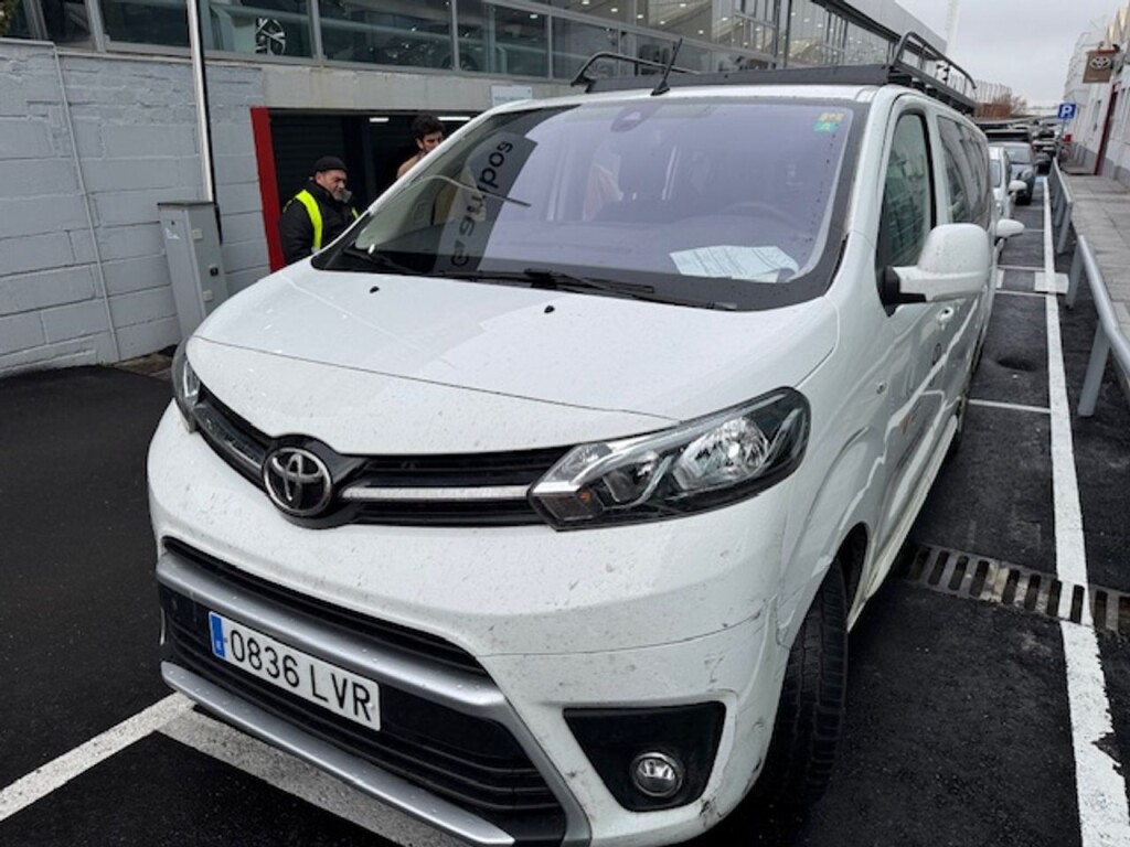 Foto impresión del anuncio Toyota Proace 2.0D 145CV VX PLUS SHUTTLE L2  de Ocasión en Madrid