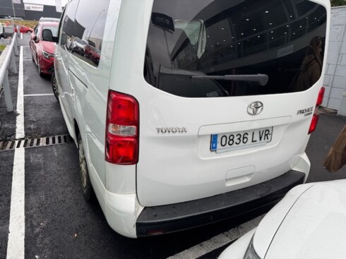 Foto impresión del anuncio Toyota Proace 2.0D 145CV VX PLUS SHUTTLE L2  de Ocasión en Madrid