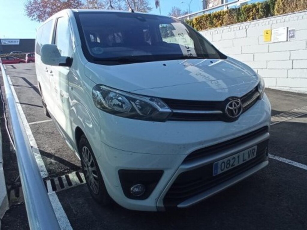 Foto impresión del anuncio Toyota Proace 2.0D 145CV VX PLUS SHUTTLE L2  de Ocasión en Madrid