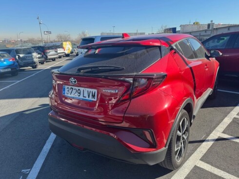 Foto impresión del anuncio Toyota C-HR 1.8 125H Advance  de Ocasión en Madrid