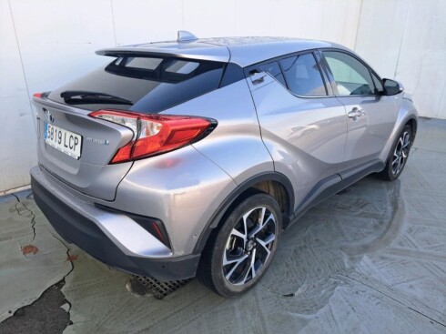 Foto impresión del anuncio Toyota C-HR 1.8 125H Advance  de Ocasión en Madrid